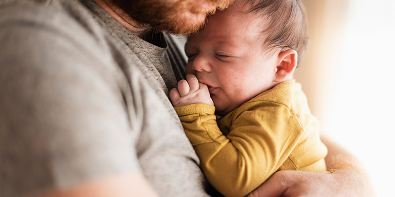 como pedir la baja por paternidad
